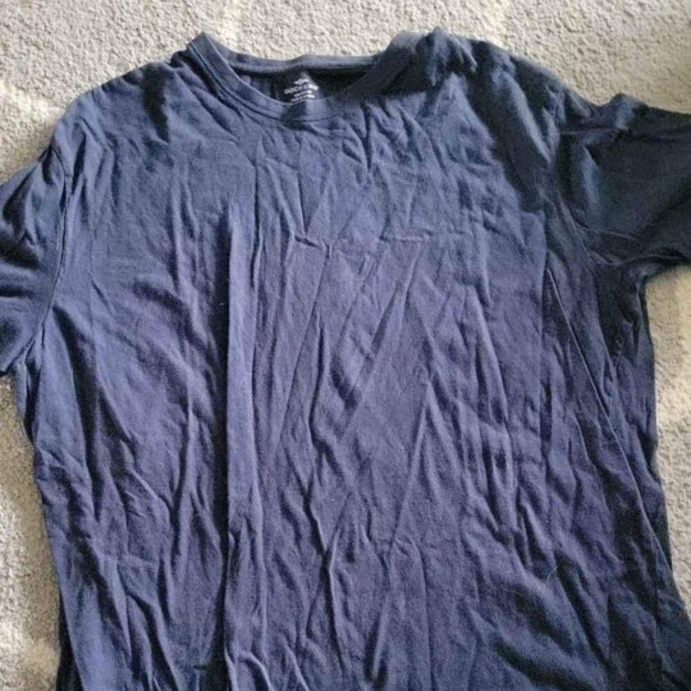 Men's size XL Blue Short Sleeve Shirt. Dockers Brand